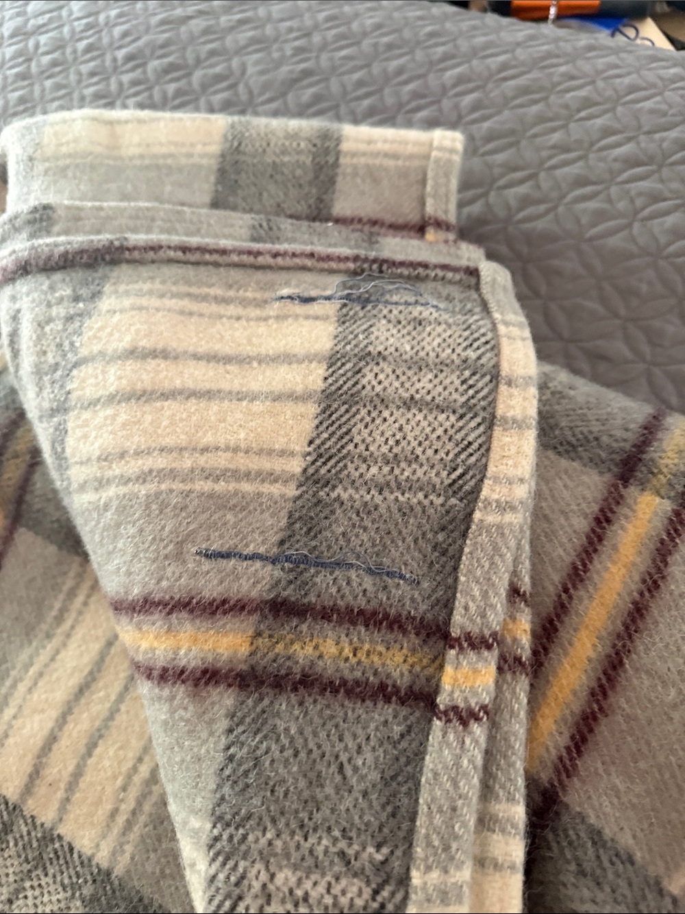 King Size Poyet Motte blanket. Made in France. - Picture 5 of 5